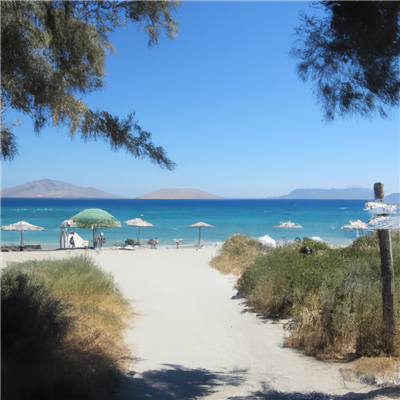 Ontdek het Paradijs op Paradisi Beach: Alles wat je moet weten