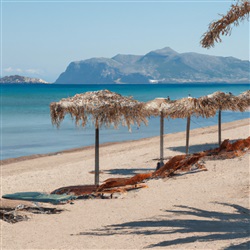 Ontdek het idyllische Plaka Beach op het prachtige eiland Kos